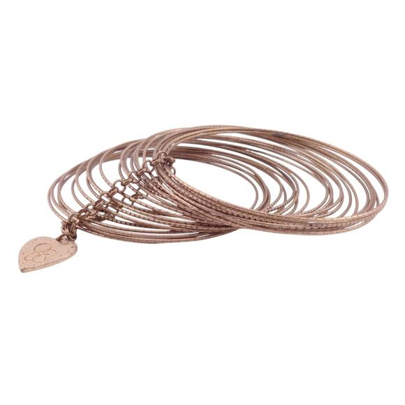 Jessica Simpson Goldtone Textured Bangle Bracelet Set with Heart Logo Charm NWOT - Picture 1 of 3